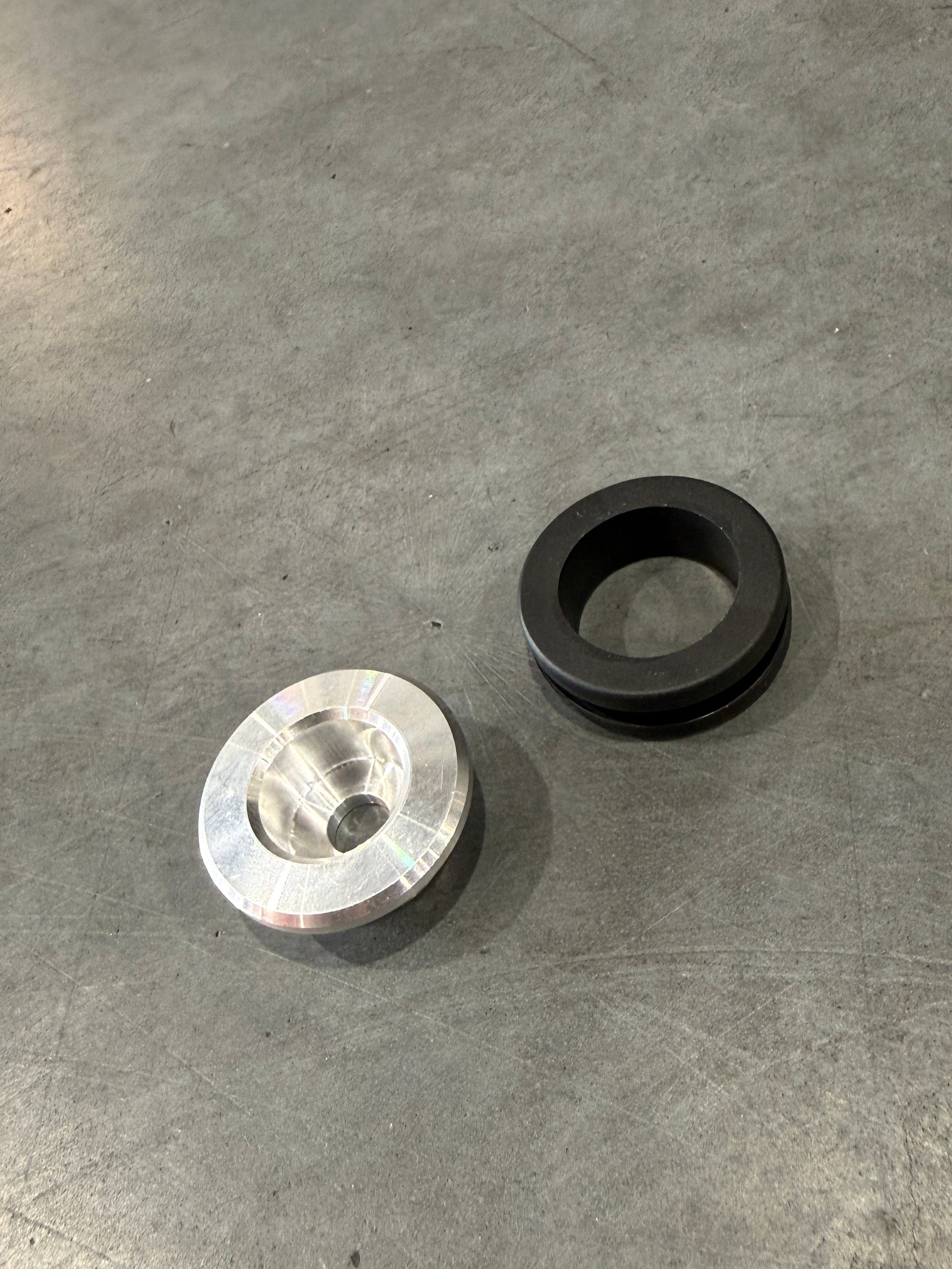 Universal Billet Aluminium Isolator Mount M6