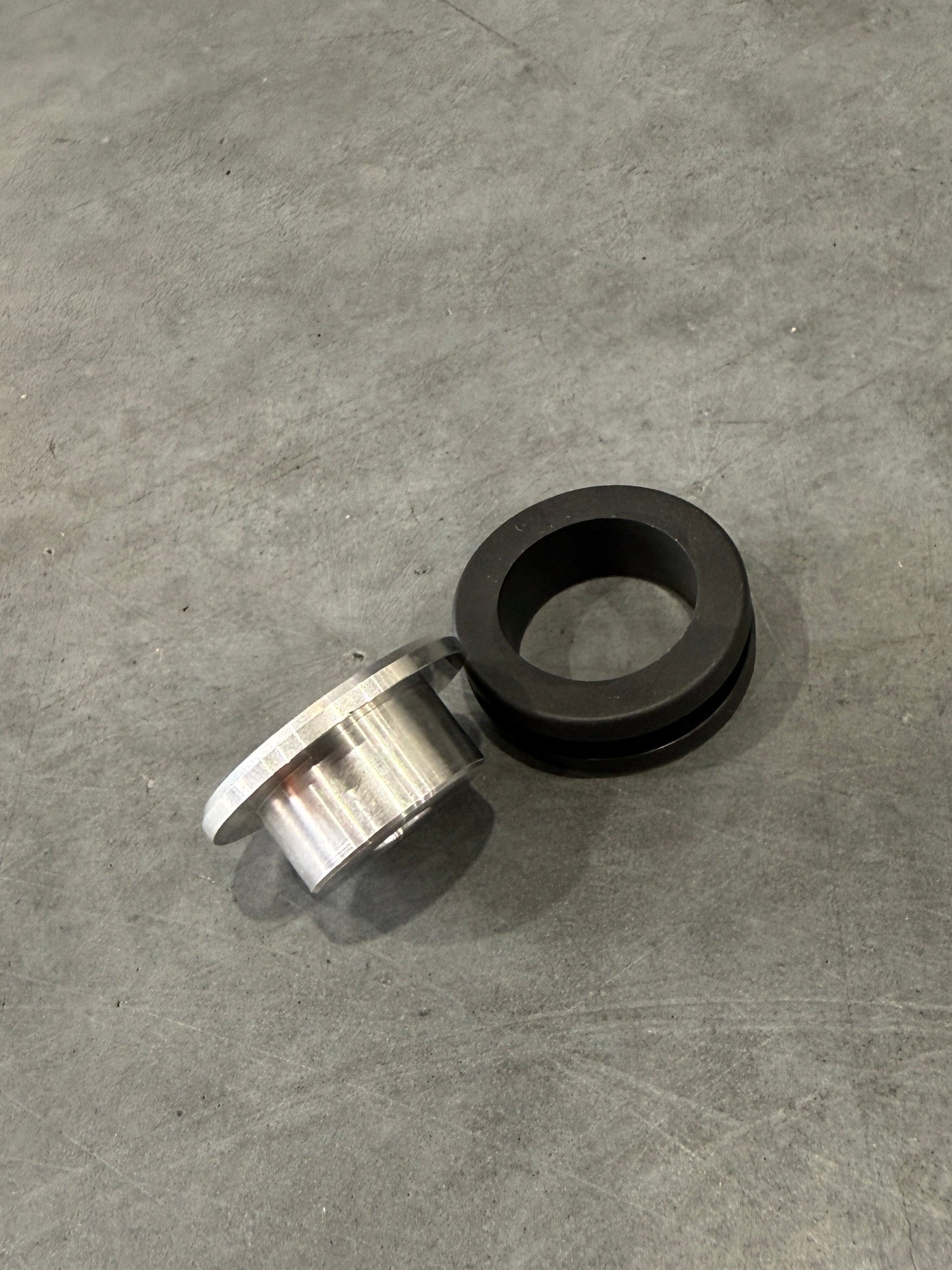 Universal Billet Aluminium Isolator Mount M6