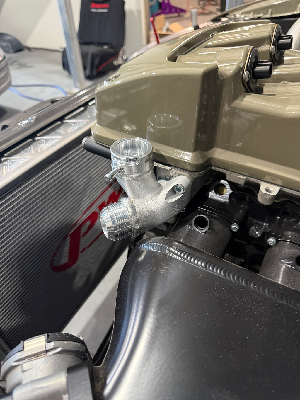 (Ford) Barra Compact Water Outlet Adaptor With Filler Neck