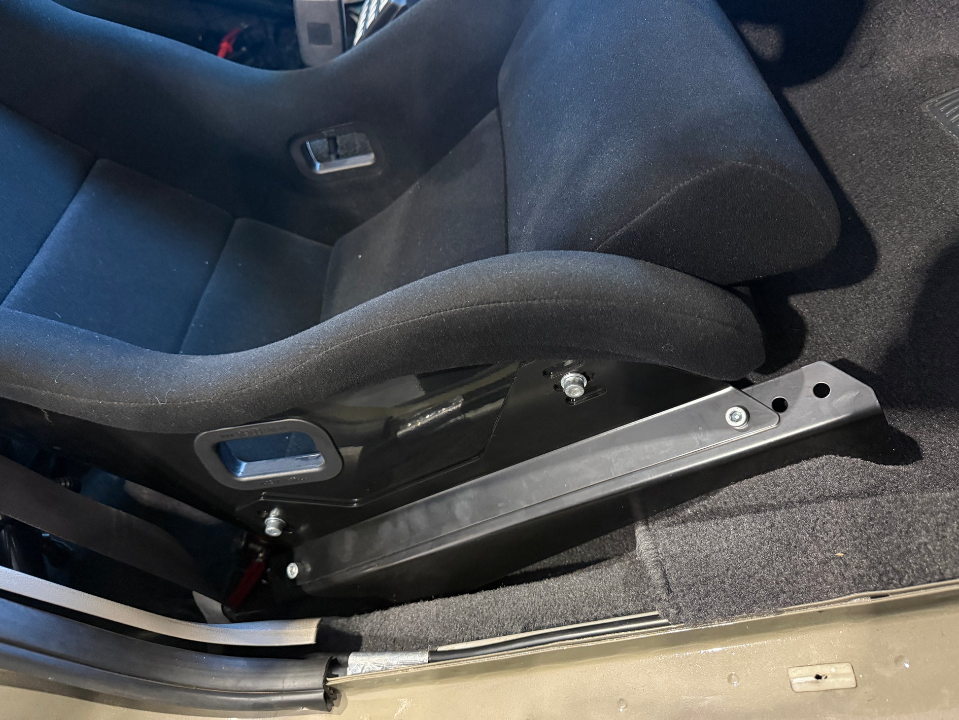 Fixed Back Seat Mounts For Ford Falcon AU, BA, BF, FG, FGX