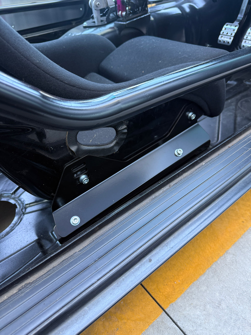 Fixed Back Seat Mounts For BMW E30 318i 318is 320i 325i 325is